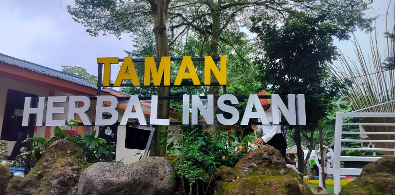 Taman Herbal Insani Depok: Tiket Mulai Rp30 Ribu, Ada Kolam Renang hingga Wisata Edukasi Herbal